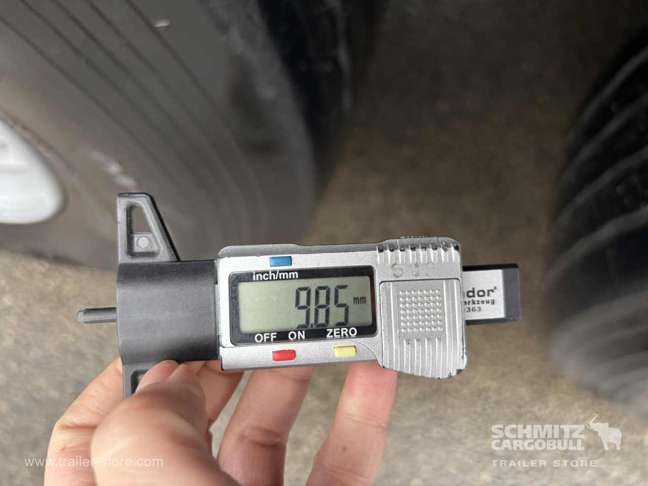 SCHMITZ Curtainsider Standard - Semirremolque lona: foto 2 SCHMITZ Curtainsider Standard - Semirremolque lona: foto 2