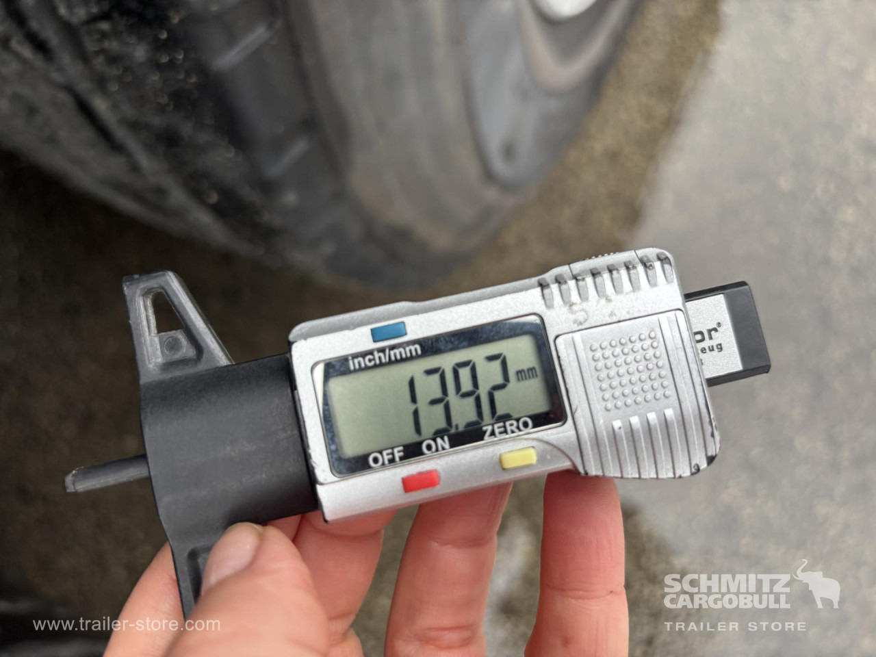 SCHMITZ Curtainsider Standard - Semirremolque lona: foto 4 SCHMITZ Curtainsider Standard - Semirremolque lona: foto 4