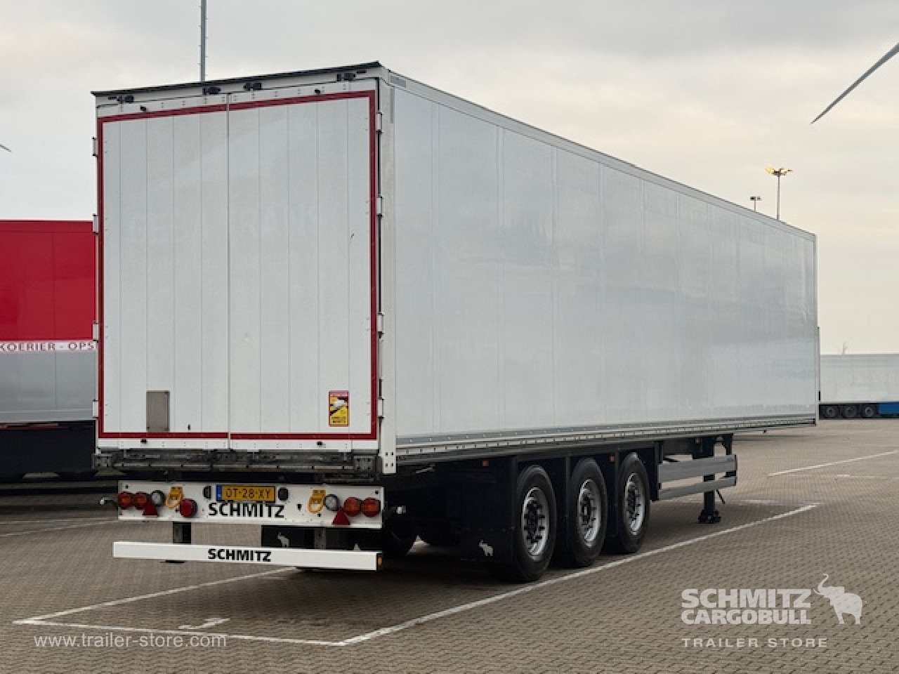 SCHMITZ Oplegger Kasten Standard - Semirremolque caja cerrada: foto 1 SCHMITZ Oplegger Kasten Standard - Semirremolque caja cerrada: foto 1
