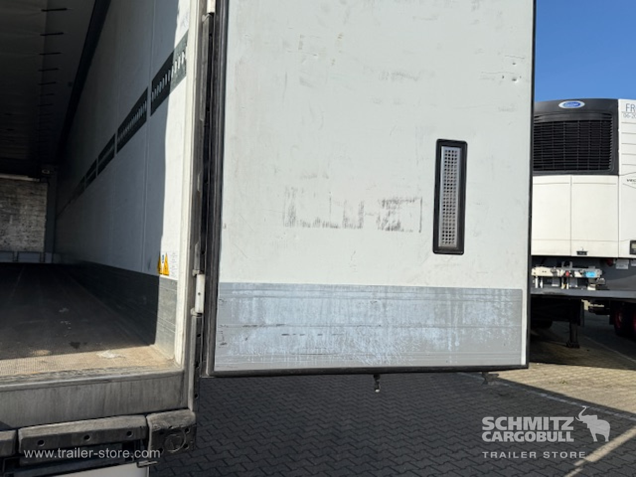 SCHMITZ Oplegger Vries Multitemp - Semirremolque isotérmico: foto 4 SCHMITZ Oplegger Vries Multitemp - Semirremolque isotérmico: foto 4