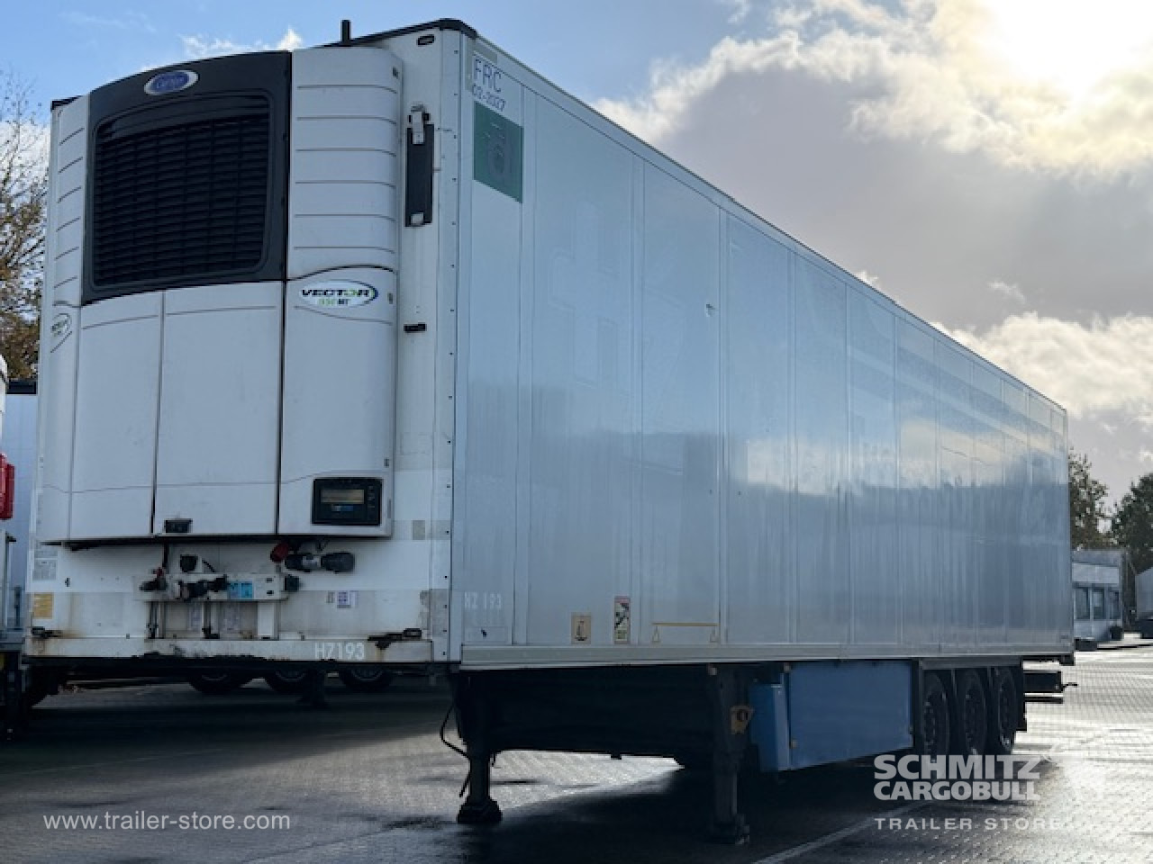 SCHMITZ Oplegger Vries Multitemp - Semirremolque isotérmico: foto 1 SCHMITZ Oplegger Vries Multitemp - Semirremolque isotérmico: foto 1