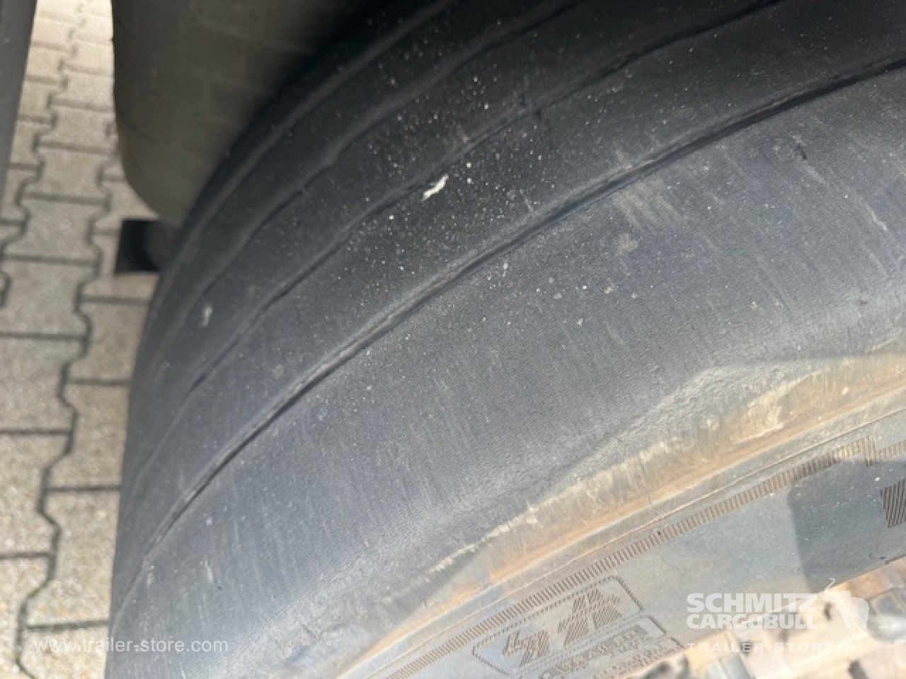 SCHMITZ Oplegger Vries Standard - Semirremolque isotérmico: foto 4 SCHMITZ Oplegger Vries Standard - Semirremolque isotérmico: foto 4