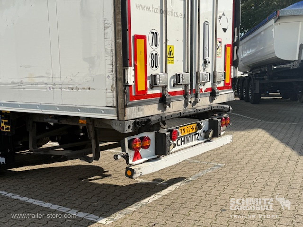 SCHMITZ Oplegger Vries Standard - Semirremolque isotérmico: foto 3 SCHMITZ Oplegger Vries Standard - Semirremolque isotérmico: foto 3