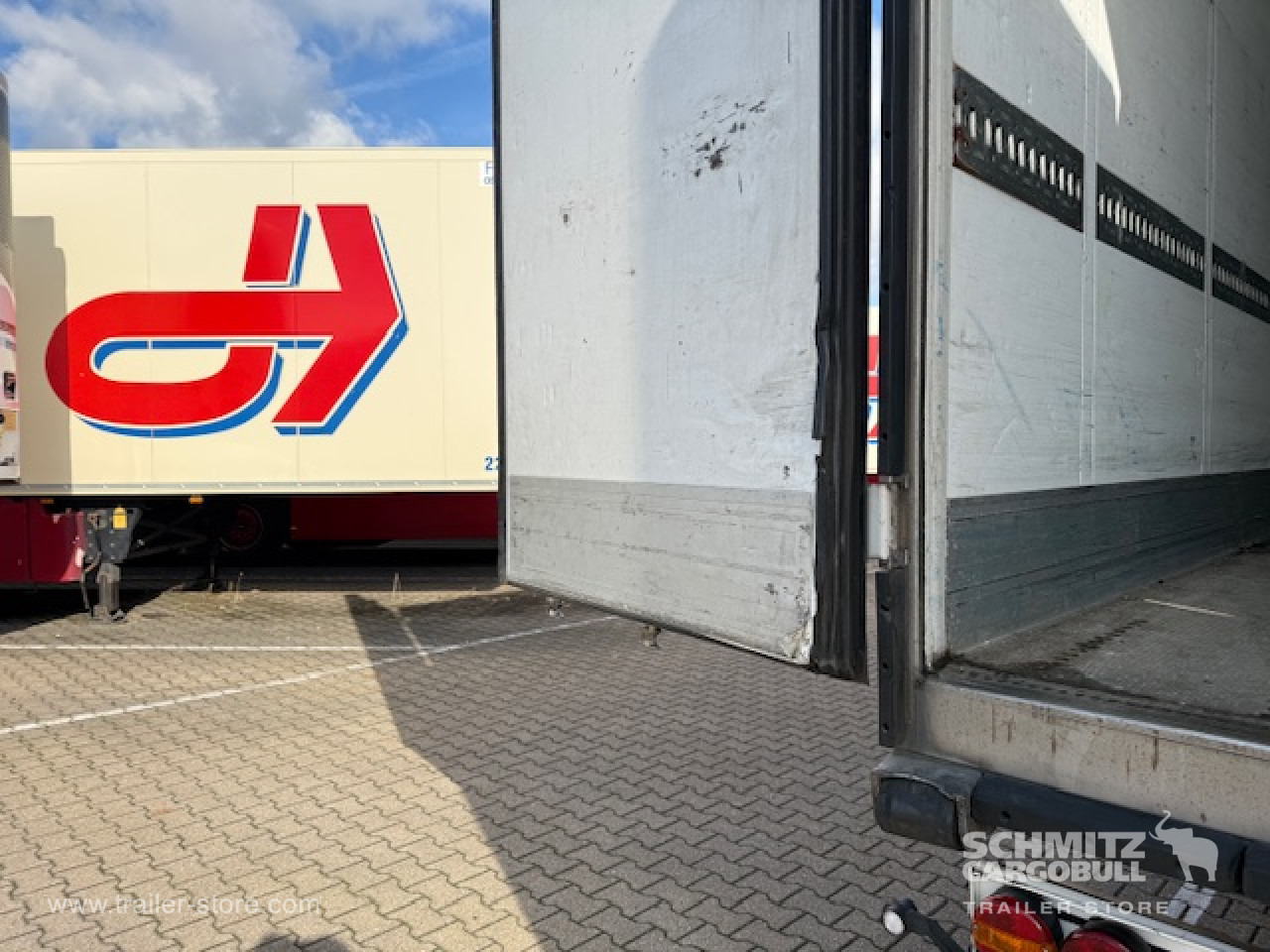 SCHMITZ Oplegger Vries Standard - Semirremolque isotérmico: foto 3 SCHMITZ Oplegger Vries Standard - Semirremolque isotérmico: foto 3