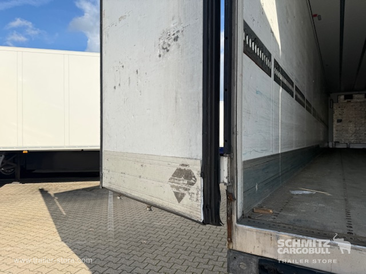 SCHMITZ Oplegger Vries Standard - Semirremolque isotérmico: foto 5 SCHMITZ Oplegger Vries Standard - Semirremolque isotérmico: foto 5