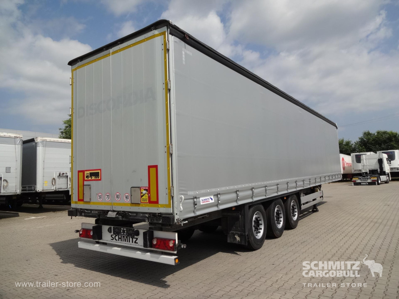 SCHMITZ Curtainsider Standard - Semirremolque lona: foto 1 SCHMITZ Curtainsider Standard - Semirremolque lona: foto 1