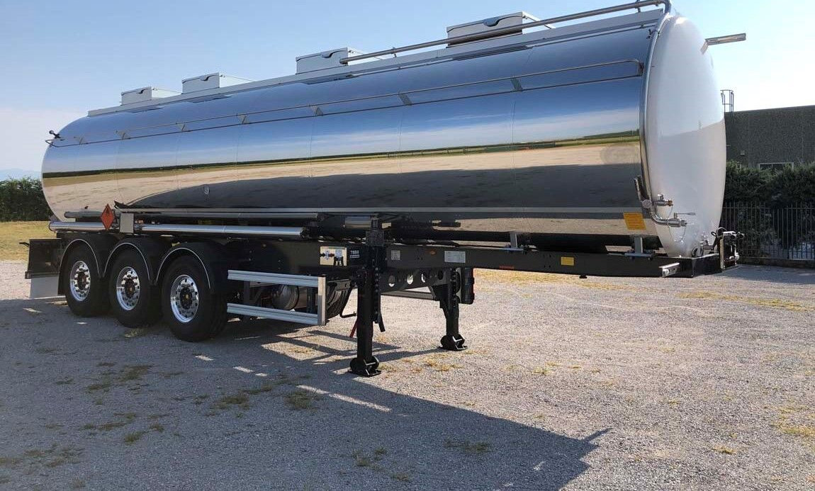 Bata CISTERNA MODELLO CHIMICA L4BH 33.000LT NUOVA - Semirremolque cisterna: foto 5 Bata CISTERNA MODELLO CHIMICA L4BH 33.000LT NUOVA - Semirremolque cisterna: foto 5