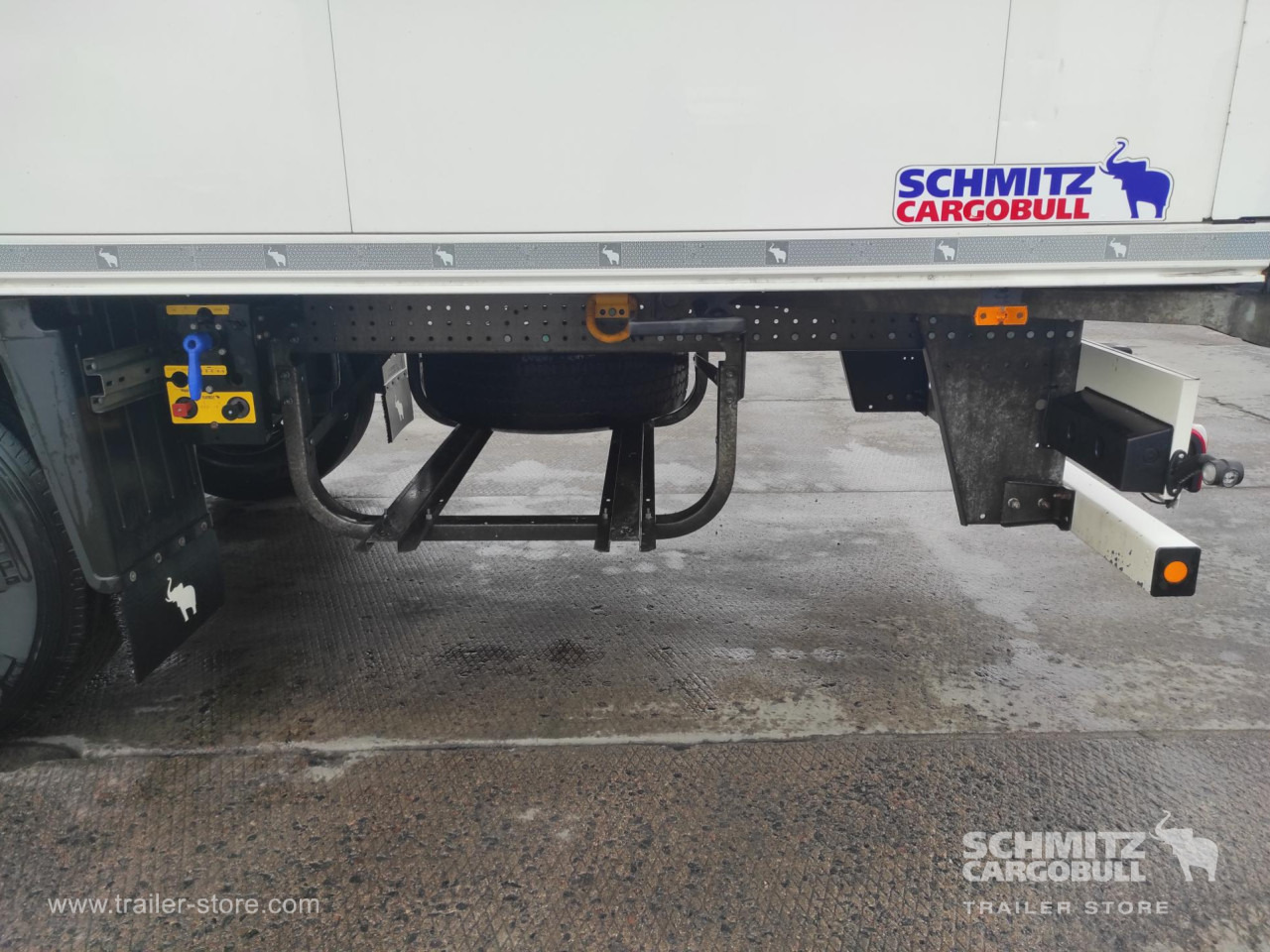 SCHMITZ Напівпричіп Стандартний - Semirremolque isotérmico: foto 3 SCHMITZ Напівпричіп Стандартний - Semirremolque isotérmico: foto 3