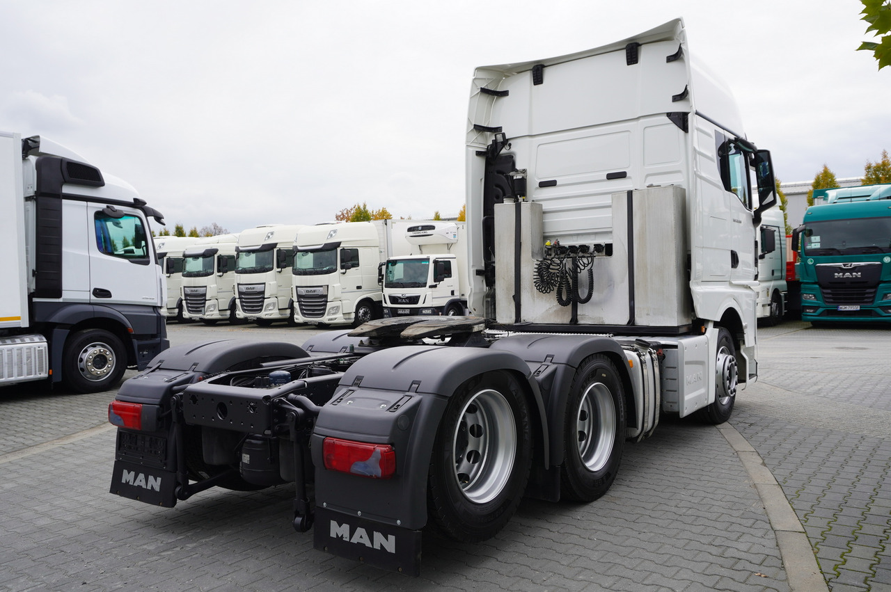 MAN TGX 28.510 6x2 / Sleeper cab / NEW tires / GVW 65 t - Cabeza tractora: foto 4 MAN TGX 28.510 6x2 / Sleeper cab / NEW tires / GVW 65 t - Cabeza tractora: foto 4