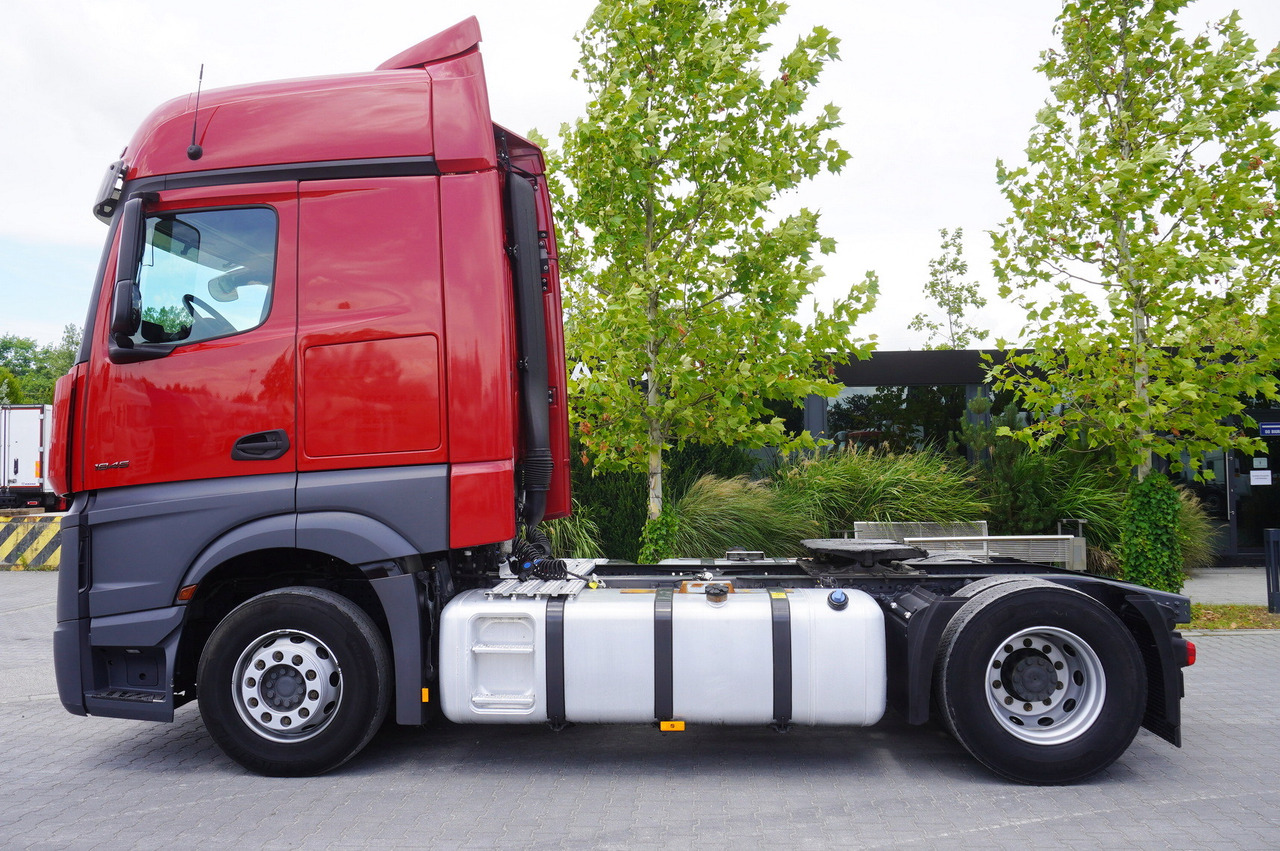 MERCEDES-BENZ Actros 1845 L Big Space / 2023 tractor unit / 2 units - Cabeza tractora: foto 2 MERCEDES-BENZ Actros 1845 L Big Space / 2023 tractor unit / 2 units - Cabeza tractora: foto 2