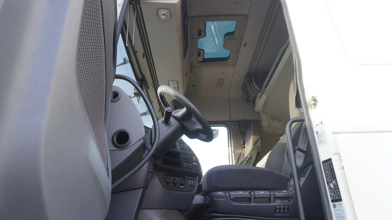 Arrendamiento de DAF XF 410 EURO 6 /410 HP / 20 EPAL / Dhollandia lift 1500 kg DAF XF 410 EURO 6 /410 HP / 20 EPAL / Dhollandia lift 1500 kg: foto 15