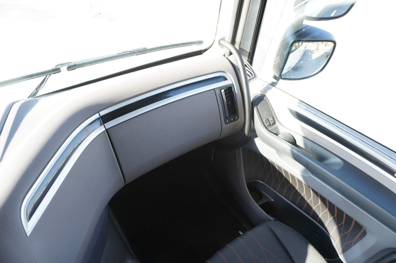 Camión chasis DAF XF 480 SSC / 6x2 / BDF / standard / 380 tho.km: foto 27