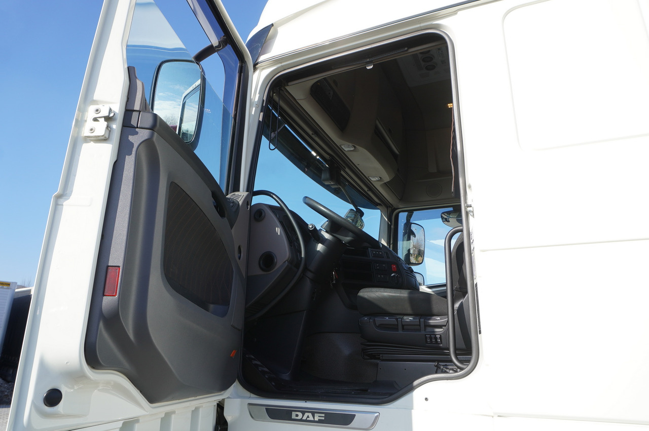 Camión chasis DAF XF 480 SSC / 6x2 / BDF / standard / 380 tho.km: foto 17