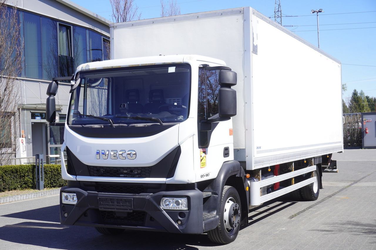 IVECO Eurocargo 120-190 / 160 thousand km !!! / Box 18 EPAL / Dhollandia lift 1500 kg - Camión caja cerrada: foto 1 IVECO Eurocargo 120-190 / 160 thousand km !!! / Box 18 EPAL / Dhollandia lift 1500 kg - Camión caja cerrada: foto 1