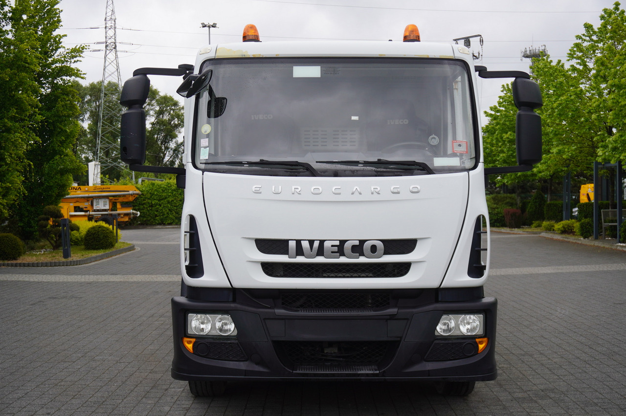 Arrendamiento de IVECO Eurocargo 150 E25 / 90 tho. km !!! / Tow truck IVECO Eurocargo 150 E25 / 90 tho. km !!! / Tow truck: foto 16