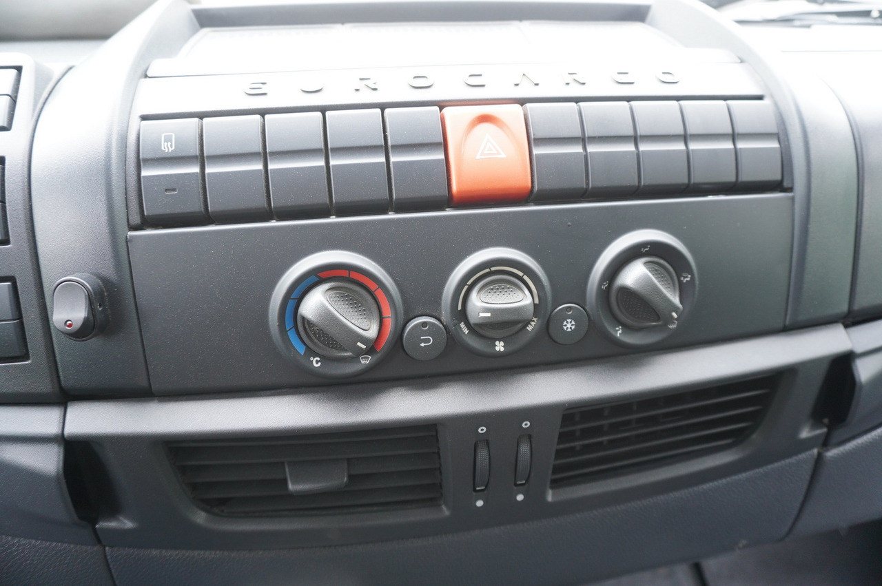 Arrendamiento de IVECO Eurocargo 150 E25 / 90 tho. km !!! / Tow truck IVECO Eurocargo 150 E25 / 90 tho. km !!! / Tow truck: foto 22