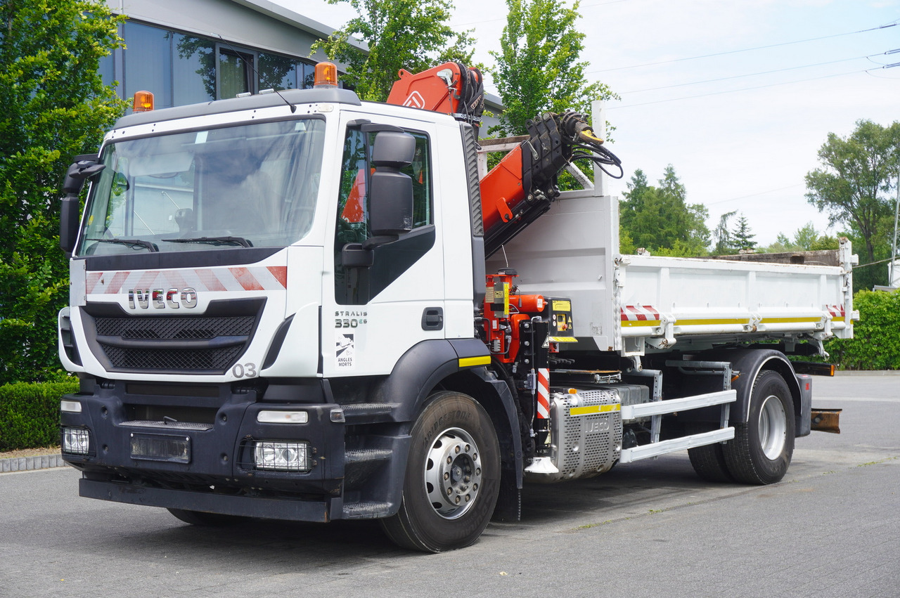 IVECO STRALIS 330 E6 / FASSI 195A 8.5 T / 3-side tipper - Camión volquete, Camión grúa: foto 2 IVECO STRALIS 330 E6 / FASSI 195A 8.5 T / 3-side tipper - Camión volquete, Camión grúa: foto 2