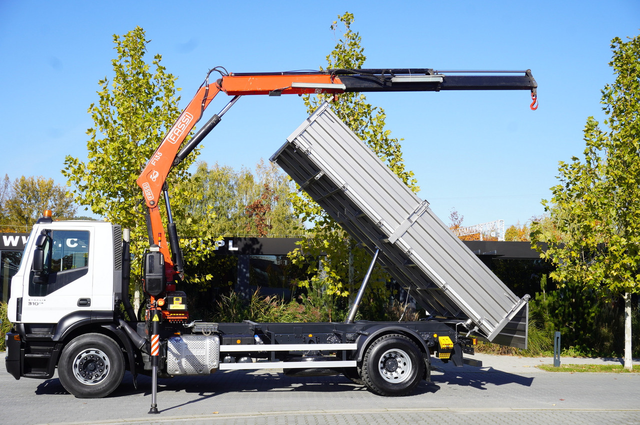 IVECO Stralis 310 E6 / NEW 3-sided tipper / Fassi F135 crane with remote control - Camión volquete, Camión grúa: foto 4 IVECO Stralis 310 E6 / NEW 3-sided tipper / Fassi F135 crane with remote control - Camión volquete, Camión grúa: foto 4