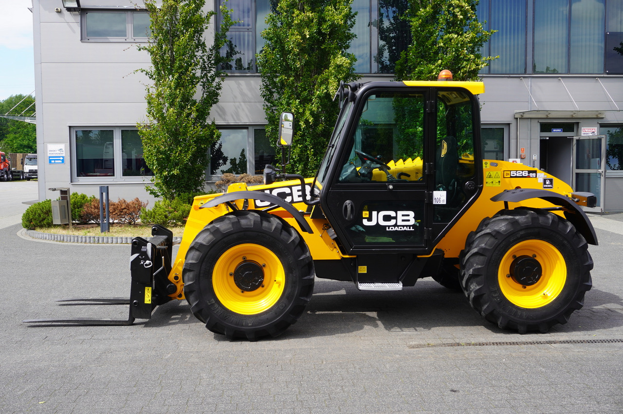 JCB 526-56 AGRI Plus / 5.6 m telescopic loader / joystick - Manipulador telescópico: foto 2 JCB 526-56 AGRI Plus / 5.6 m telescopic loader / joystick - Manipulador telescópico: foto 2