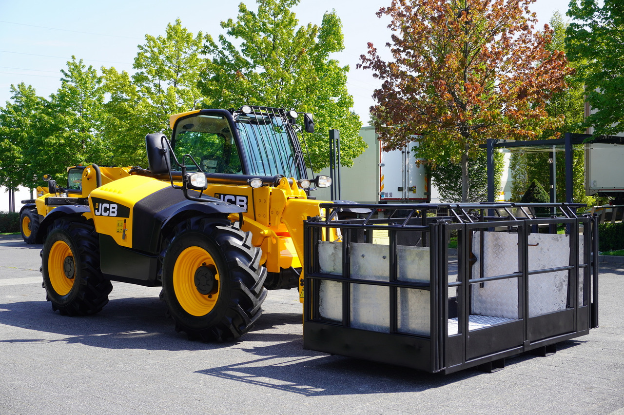 Cargadora de ruedas telescópica JCB 535-95 / 3.5 T / range 9.5 m / joystick: foto 6