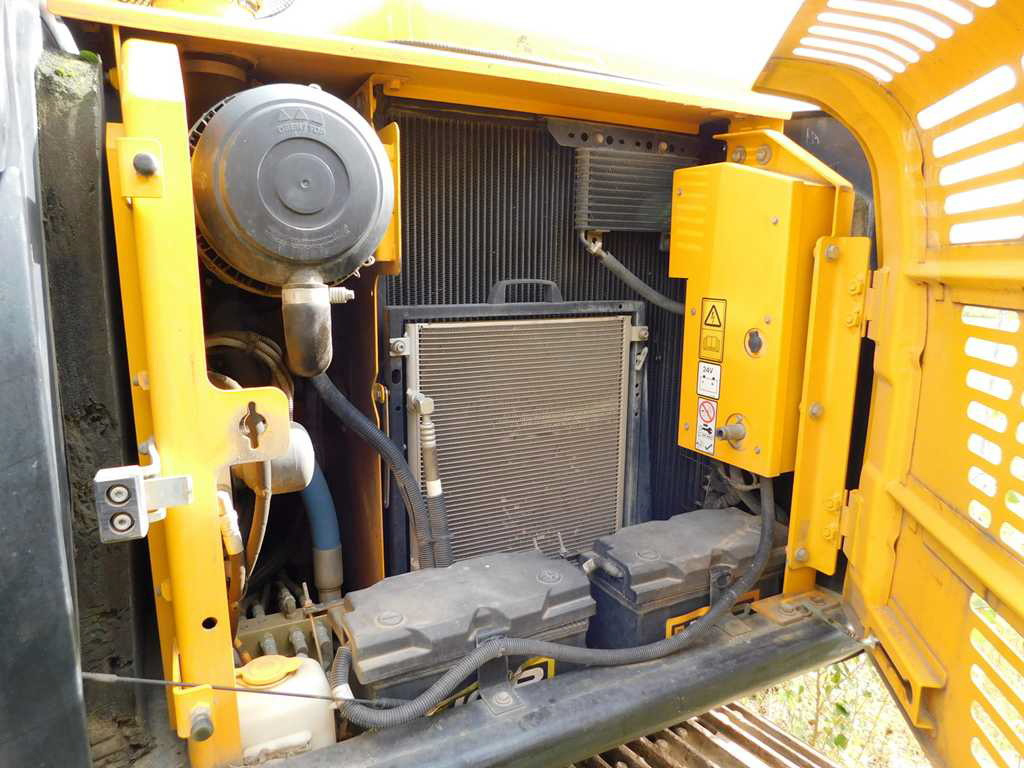 JCB JS 145LC crawler excavator / 4800 MTH - Excavadora de cadenas: foto 3 JCB JS 145LC crawler excavator / 4800 MTH - Excavadora de cadenas: foto 3