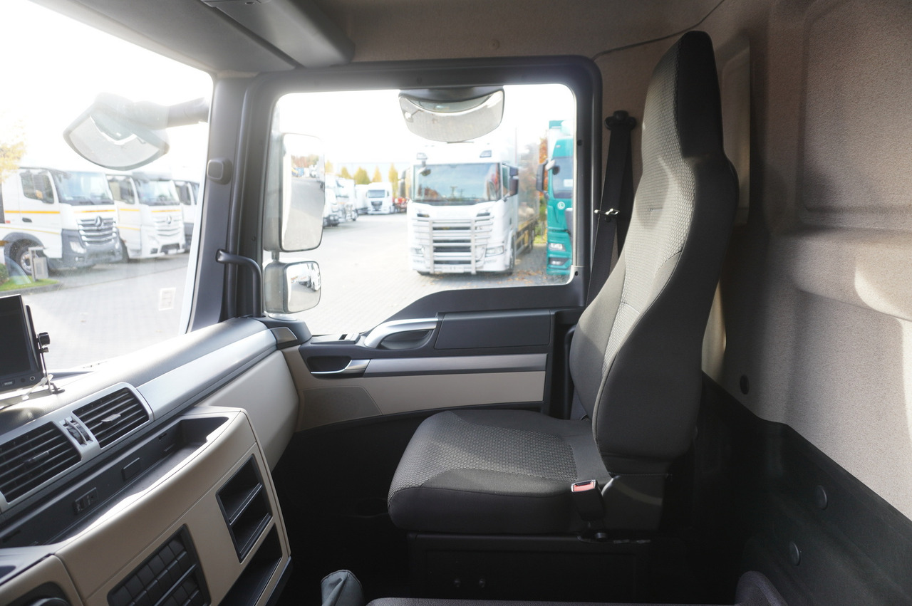 Arrendamiento de MAN TGL 12.220 / Curtainsider 19 EPAL / 140 tho. km MAN TGL 12.220 / Curtainsider 19 EPAL / 140 tho. km: foto 22