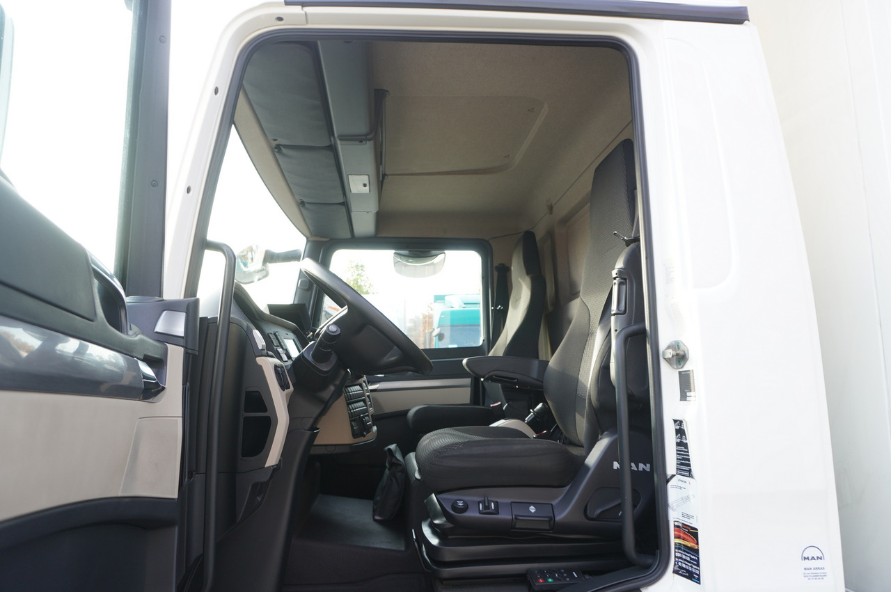 Arrendamiento de MAN TGL 12.220 / Curtainsider 19 EPAL / 140 tho. km MAN TGL 12.220 / Curtainsider 19 EPAL / 140 tho. km: foto 21