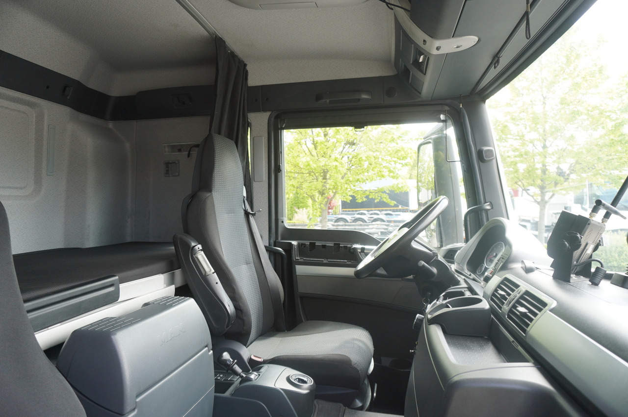 Camión lona MAN TGS 18.440 / 19 EPAL curtainsider / Sleeper cab [ Copy ]: foto 27