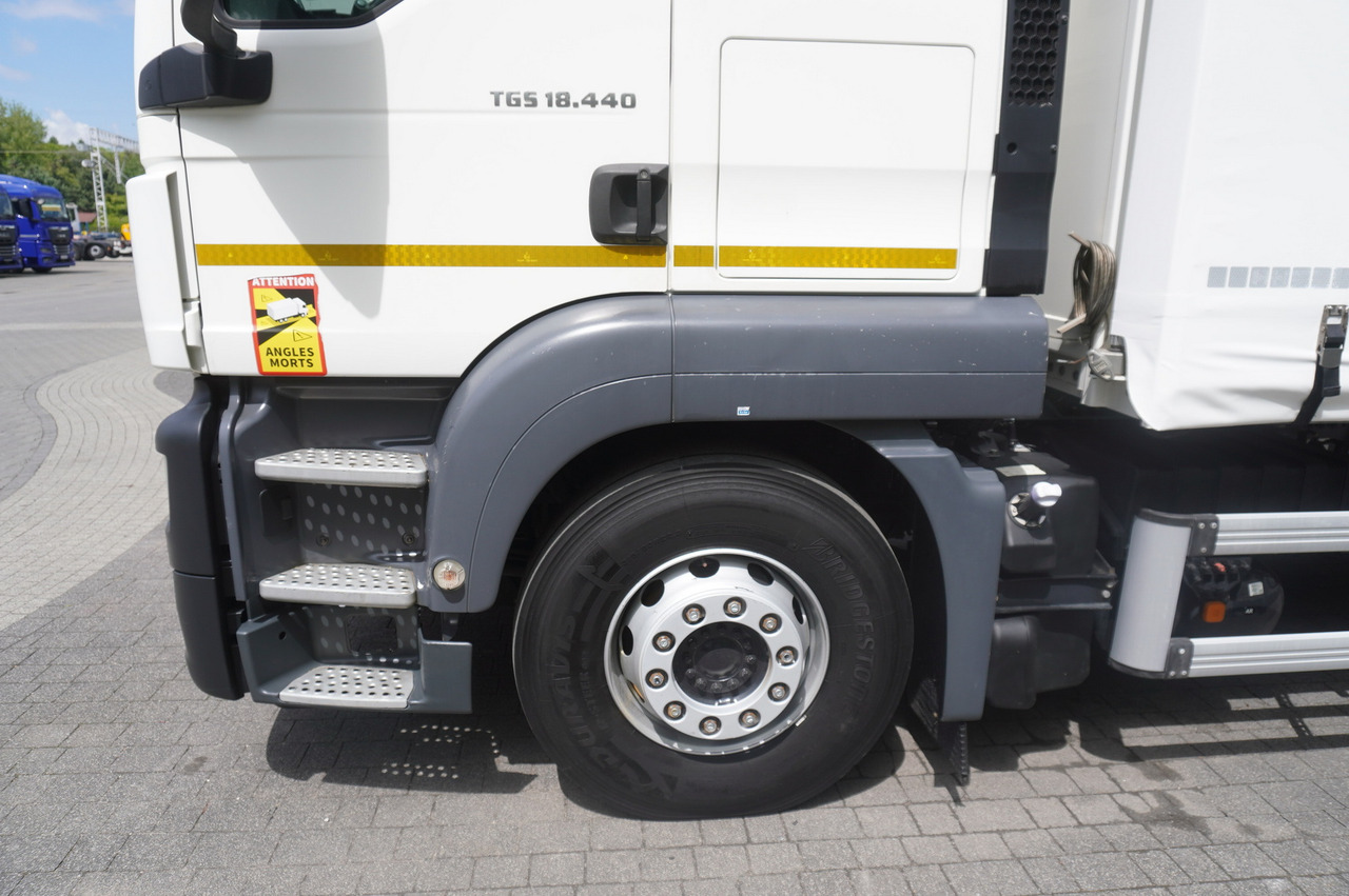 Camión lona MAN TGS 18.440 / 19 EPAL curtainsider / Sleeper cab [ Copy ]: foto 16