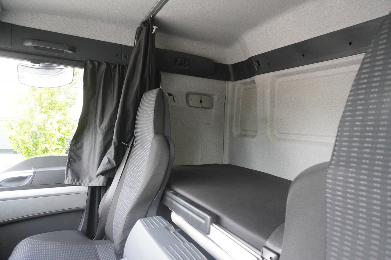 Camión lona MAN TGS 18.440 / 19 EPAL curtainsider / Sleeper cab [ Copy ]: foto 23