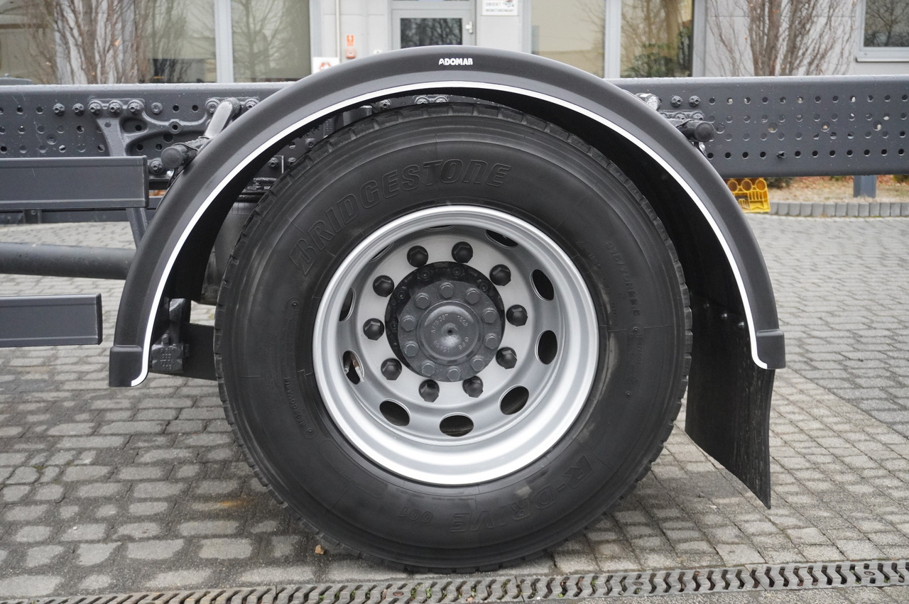 Camión chasis MERCEDES-BENZ Actros 1824 / 9.1 m chassis / sleeping cabin: foto 19