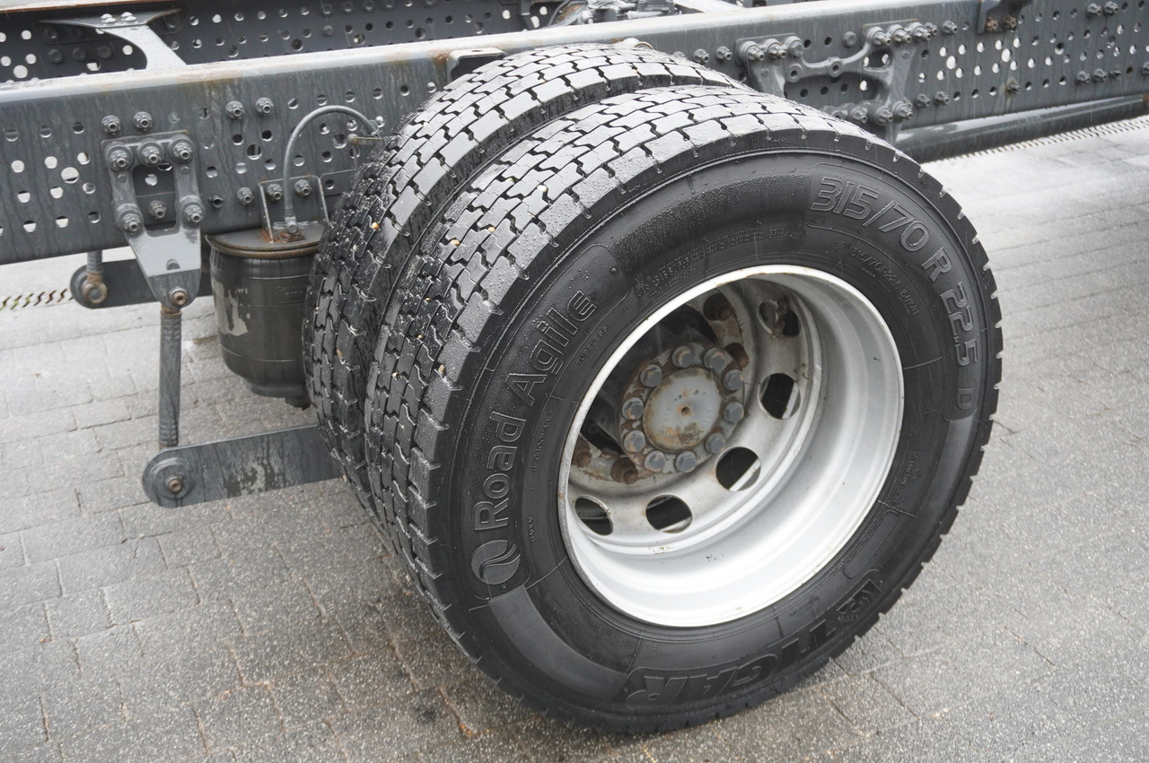 Camión chasis MERCEDES-BENZ Actros 1824 / 9.1 m chassis / sleeping cabin: foto 12