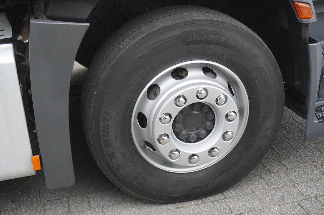 Arrendamiento de MERCEDES-BENZ Actros 1824 / Refrigerator 22 EPAL / Carrier Supra 950 / Sleeping cabin MERCEDES-BENZ Actros 1824 / Refrigerator 22 EPAL / Carrier Supra 950 / Sleeping cabin: foto 14 Arrendamiento de MERCEDES-BENZ Actros 1824 / Refrigerator 22 EPAL / Carrier Supra 950 / Sleeping cabin MERCEDES-BENZ Actros 1824 / Refrigerator 22 EPAL / Carrier Supra 950 / Sleeping cabin: foto 14