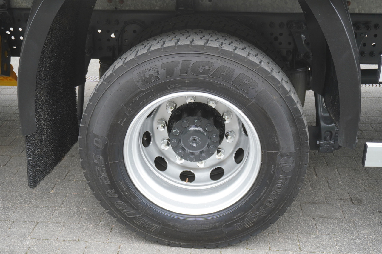 Arrendamiento de MERCEDES-BENZ Actros 1824 / Refrigerator 22 EPAL / Carrier Supra 950 / Sleeping cabin MERCEDES-BENZ Actros 1824 / Refrigerator 22 EPAL / Carrier Supra 950 / Sleeping cabin: foto 12 Arrendamiento de MERCEDES-BENZ Actros 1824 / Refrigerator 22 EPAL / Carrier Supra 950 / Sleeping cabin MERCEDES-BENZ Actros 1824 / Refrigerator 22 EPAL / Carrier Supra 950 / Sleeping cabin: foto 12