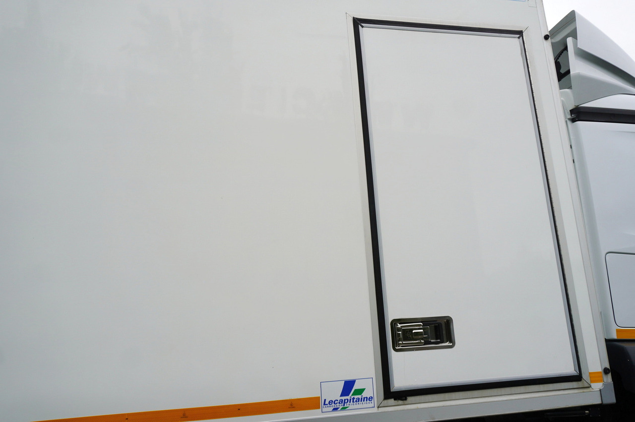Arrendamiento de MERCEDES-BENZ Actros 1824 / Refrigerator 22 EPAL / Carrier Supra 950 / Sleeping cabin MERCEDES-BENZ Actros 1824 / Refrigerator 22 EPAL / Carrier Supra 950 / Sleeping cabin: foto 9 Arrendamiento de MERCEDES-BENZ Actros 1824 / Refrigerator 22 EPAL / Carrier Supra 950 / Sleeping cabin MERCEDES-BENZ Actros 1824 / Refrigerator 22 EPAL / Carrier Supra 950 / Sleeping cabin: foto 9