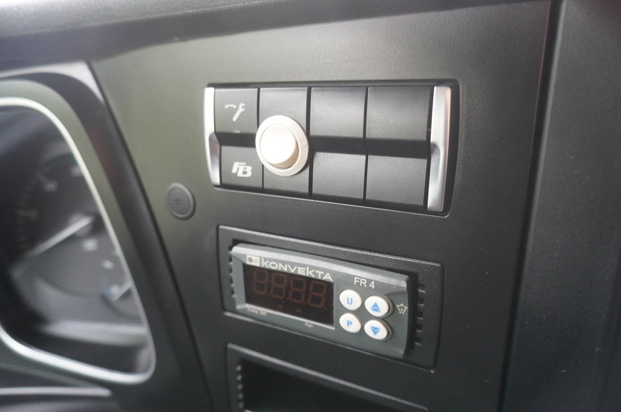 Arrendamiento de MERCEDES-BENZ Actros 1824 / Refrigerator 22 EPAL / Carrier Supra 950 / Sleeping cabin MERCEDES-BENZ Actros 1824 / Refrigerator 22 EPAL / Carrier Supra 950 / Sleeping cabin: foto 21 Arrendamiento de MERCEDES-BENZ Actros 1824 / Refrigerator 22 EPAL / Carrier Supra 950 / Sleeping cabin MERCEDES-BENZ Actros 1824 / Refrigerator 22 EPAL / Carrier Supra 950 / Sleeping cabin: foto 21