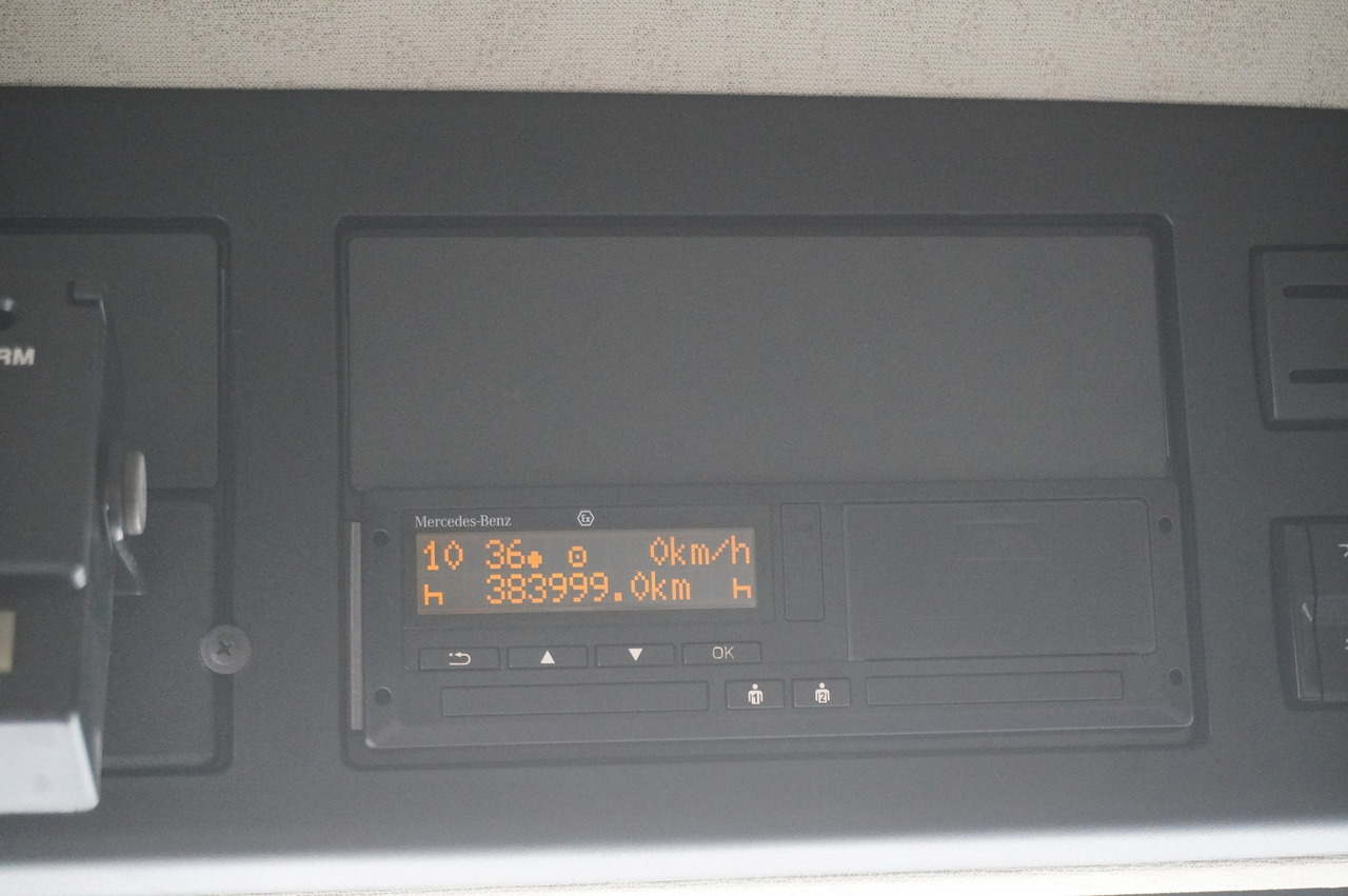 Arrendamiento de MERCEDES-BENZ Actros 1824 / Refrigerator 22 EPAL / Carrier Supra 950 / Sleeping cabin MERCEDES-BENZ Actros 1824 / Refrigerator 22 EPAL / Carrier Supra 950 / Sleeping cabin: foto 23 Arrendamiento de MERCEDES-BENZ Actros 1824 / Refrigerator 22 EPAL / Carrier Supra 950 / Sleeping cabin MERCEDES-BENZ Actros 1824 / Refrigerator 22 EPAL / Carrier Supra 950 / Sleeping cabin: foto 23