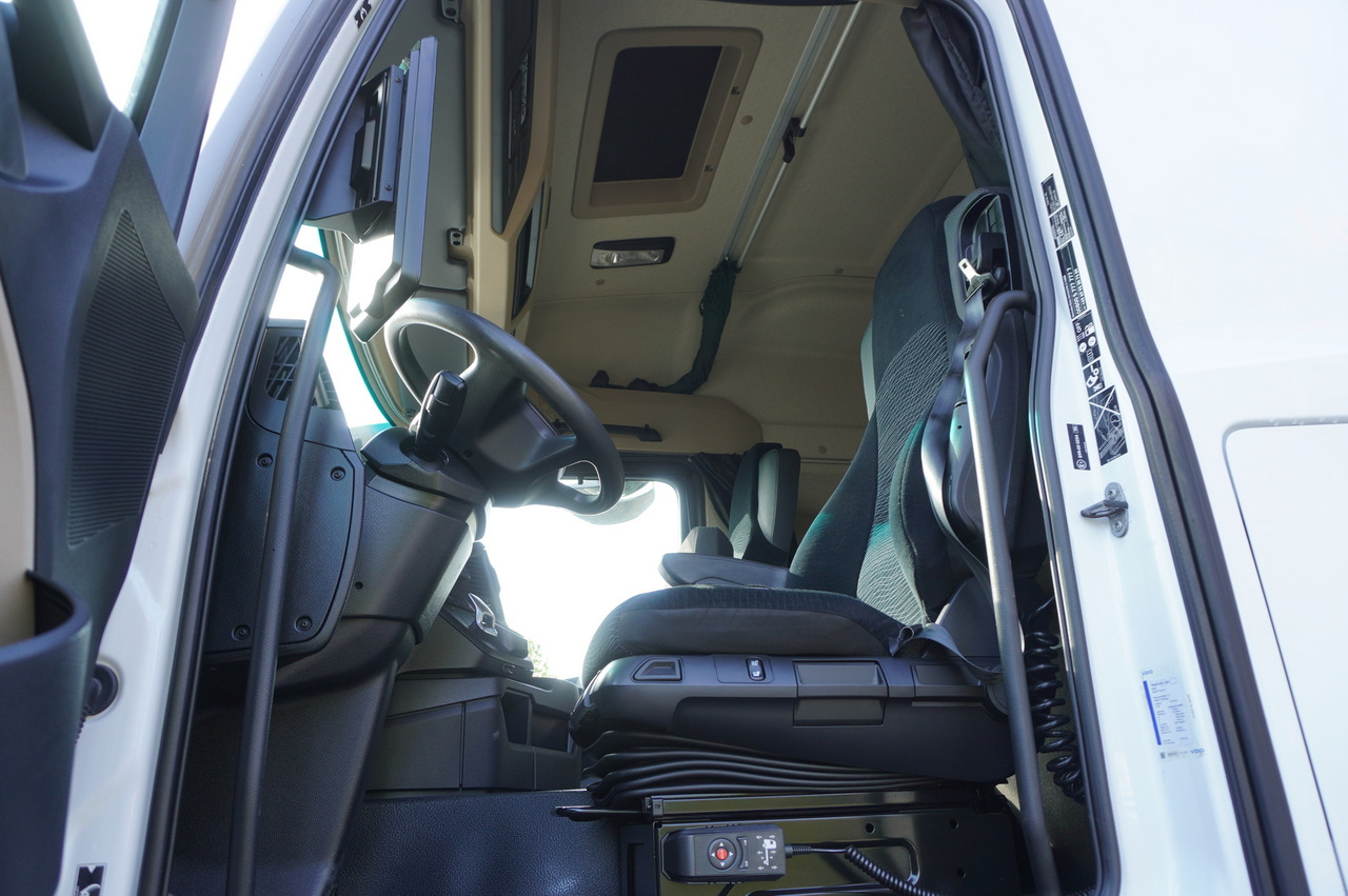 Arrendamiento de MERCEDES-BENZ Actros 2545 MP5 / KRONE 18 EPAL box body / ADR AT MERCEDES-BENZ Actros 2545 MP5 / KRONE 18 EPAL box body / ADR AT: foto 11