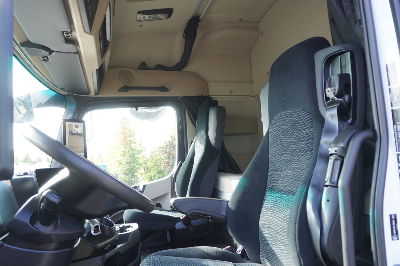 Arrendamiento de MERCEDES-BENZ Actros 2545 MP5 / KRONE 18 EPAL box body / ADR AT MERCEDES-BENZ Actros 2545 MP5 / KRONE 18 EPAL box body / ADR AT: foto 13