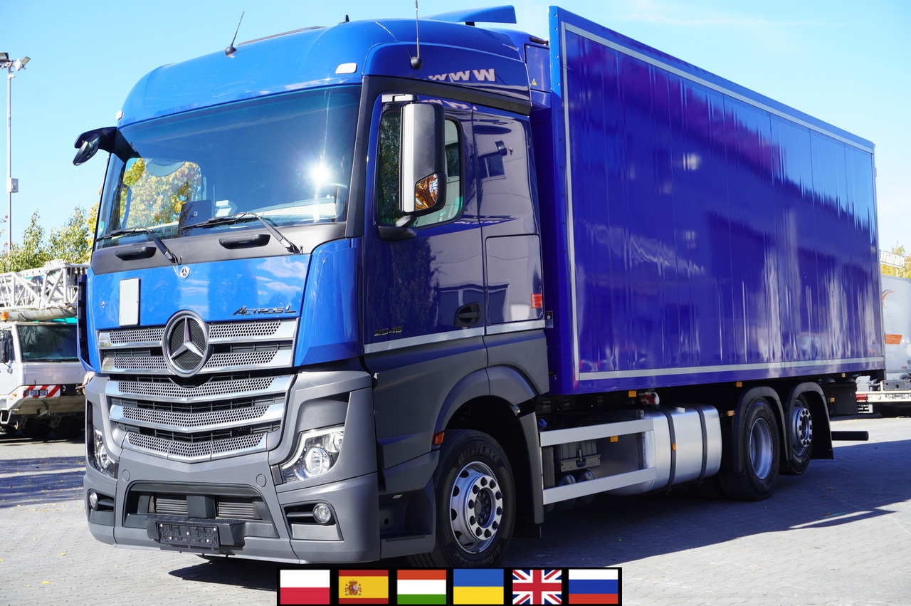 MERCEDES-BENZ Actros 2548 MP5 6×2 / Schmitz 19 EPAL refrigerator / 2023 - Camión frigorífico: foto 1 MERCEDES-BENZ Actros 2548 MP5 6×2 / Schmitz 19 EPAL refrigerator / 2023 - Camión frigorífico: foto 1