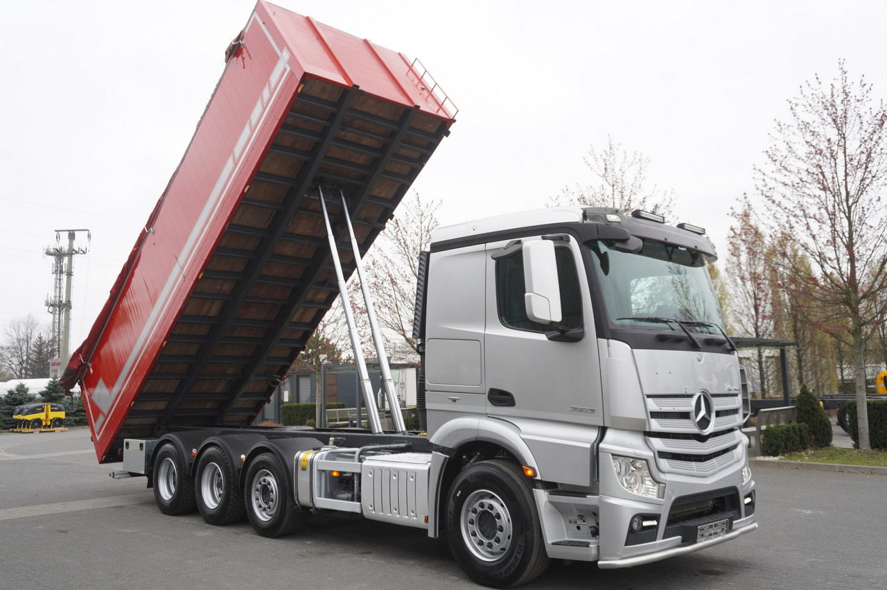 Camión caja abierta MERCEDES-BENZ Actros 3563 8x4 / Tipper for grain 20 t load capacity: foto 12