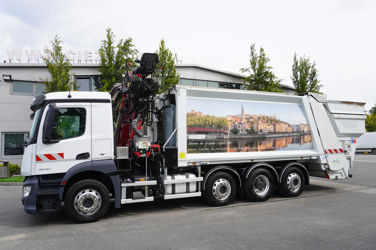 MERCEDES-BENZ Antos 3240 8x2 / Tajfun 5T crane / Farid Industries garbage truck/ 3 steered axles - Camión grúa: foto 4 MERCEDES-BENZ Antos 3240 8x2 / Tajfun 5T crane / Farid Industries garbage truck/ 3 steered axles - Camión grúa: foto 4