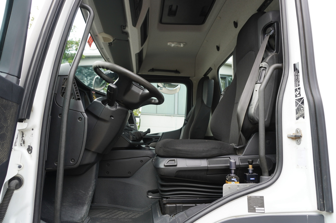 Camión grúa MERCEDES-BENZ Arocs 2636 / 6x4 / HDS Fassi / 3-Way Tipper / Bortmatic: foto 21 Camión grúa MERCEDES-BENZ Arocs 2636 / 6x4 / HDS Fassi / 3-Way Tipper / Bortmatic: foto 21