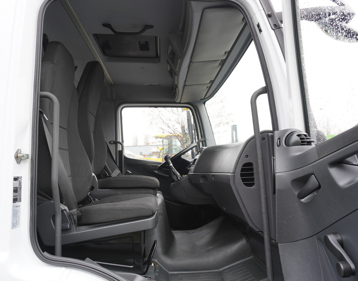 Arrendamiento de MERCEDES-BENZ Atego 816 E6 4x2 / container / 15 pallets MERCEDES-BENZ Atego 816 E6 4x2 / container / 15 pallets: foto 7 Arrendamiento de MERCEDES-BENZ Atego 816 E6 4x2 / container / 15 pallets MERCEDES-BENZ Atego 816 E6 4x2 / container / 15 pallets: foto 7