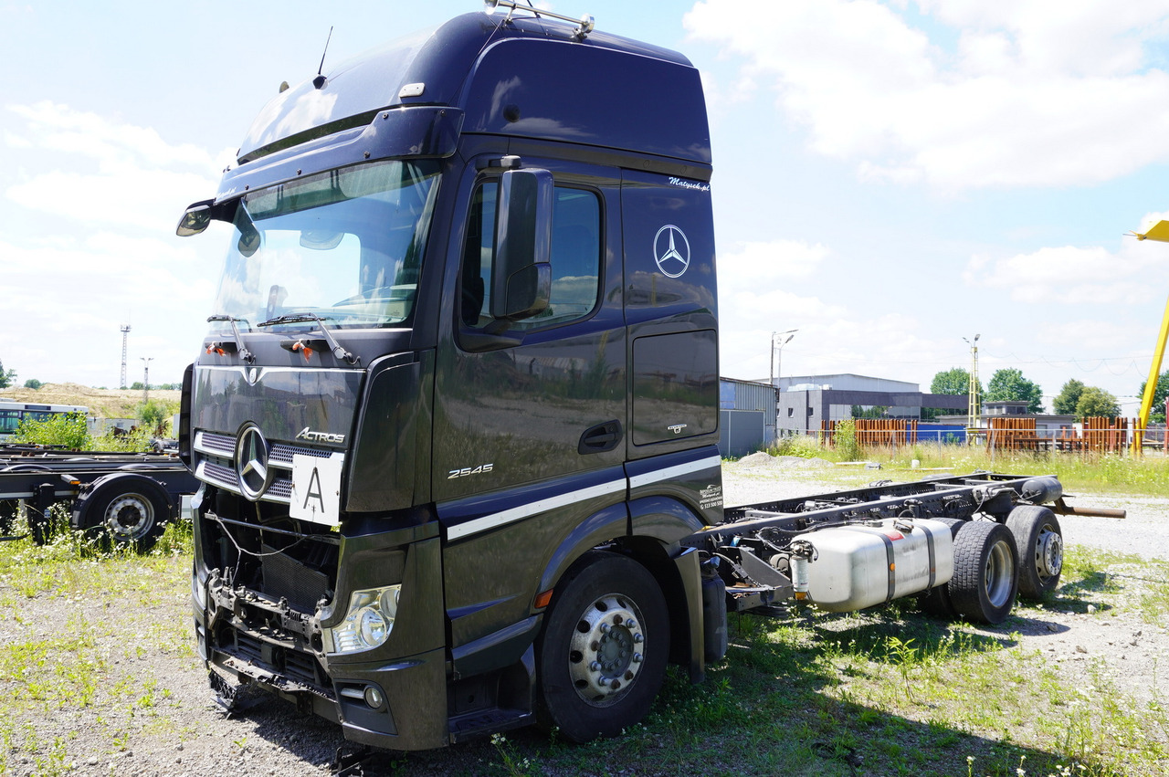 MERCEDES-BENZ Actros 2545 GIGA / without engine - Recambio: foto 2 MERCEDES-BENZ Actros 2545 GIGA / without engine - Recambio: foto 2