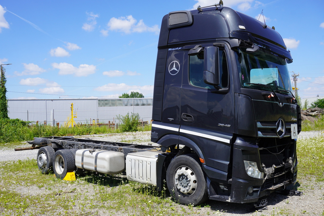 MERCEDES-BENZ Actros 2545 GIGA / without engine - Recambio: foto 1 MERCEDES-BENZ Actros 2545 GIGA / without engine - Recambio: foto 1