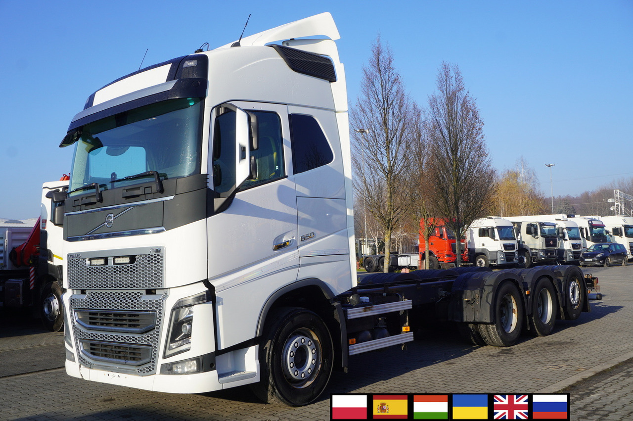 VOLVO Volvo FH 650 8x4/4 / Truck chassis / steered 4th axle - Camión chasis: foto 1 VOLVO Volvo FH 650 8x4/4 / Truck chassis / steered 4th axle - Camión chasis: foto 1