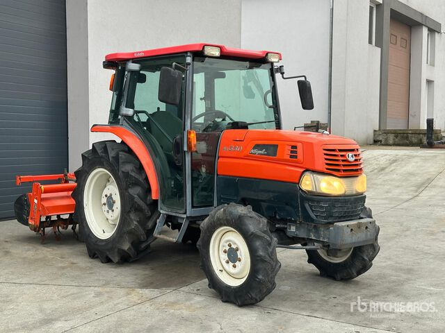 Kubota KL330 4WD Tractor - Tractor: foto 3 Kubota KL330 4WD Tractor - Tractor: foto 3