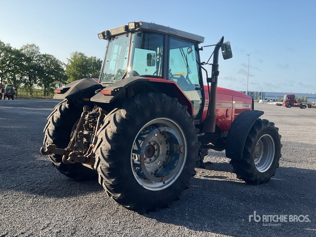 Massey Ferguson 8140 4WD Tractor - Tractor: foto 3 Massey Ferguson 8140 4WD Tractor - Tractor: foto 3