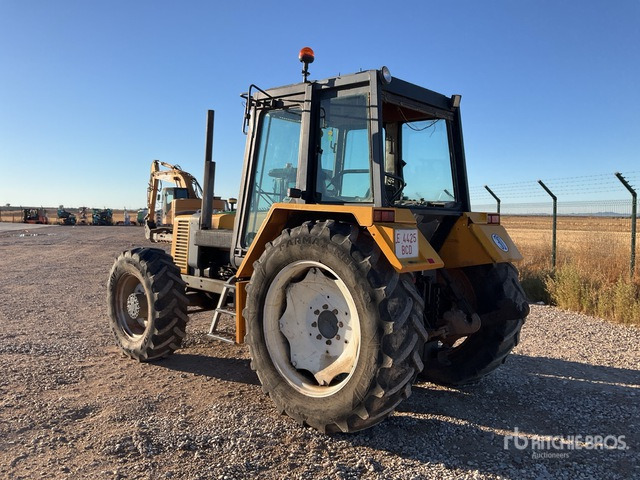 1987 Renault 106.14 4WD Tractor - Tractor: foto 3 1987 Renault 106.14 4WD Tractor - Tractor: foto 3